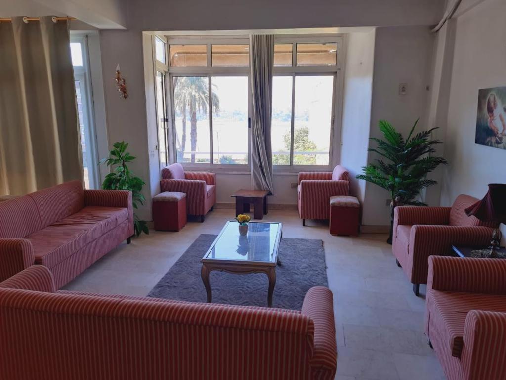 East Luxor Apartments With Nile Views Jazirat al Awwamiyah Eksteriør bilde